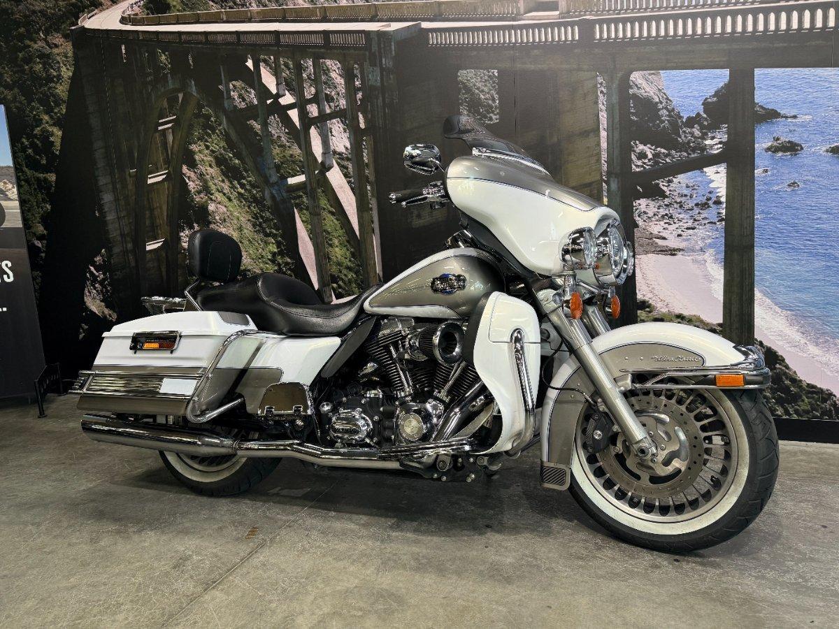 2009 HARLEY-DAVIDSON FLHTCU ULTRA CLASSIC E/GLIDE CRUISER