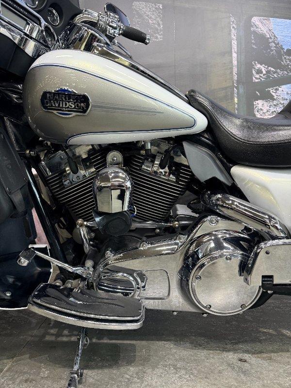 2009 HARLEY-DAVIDSON FLHTCU ULTRA CLASSIC E/GLIDE CRUISER
