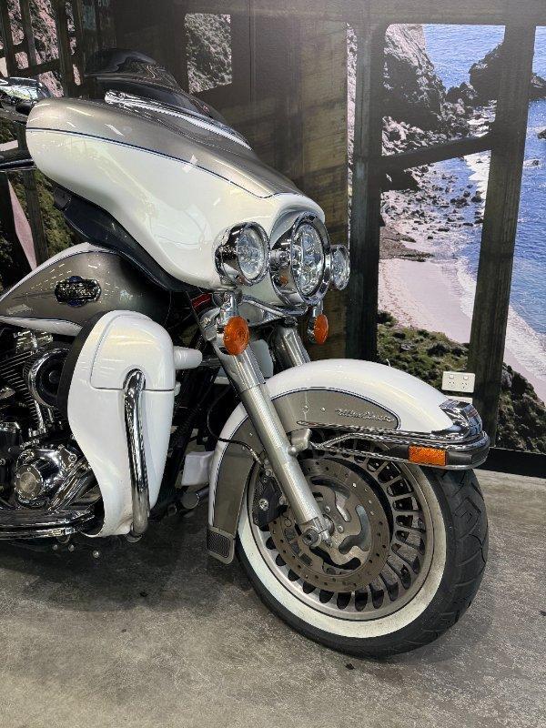 2009 HARLEY-DAVIDSON FLHTCU ULTRA CLASSIC E/GLIDE CRUISER