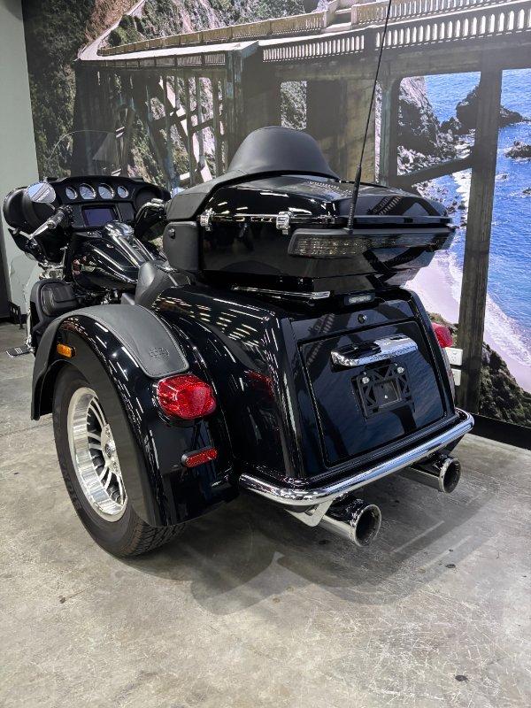2024 HARLEY-DAVIDSON FLHTCUTG TRI GLIDE U/CLC 114 TRIKE