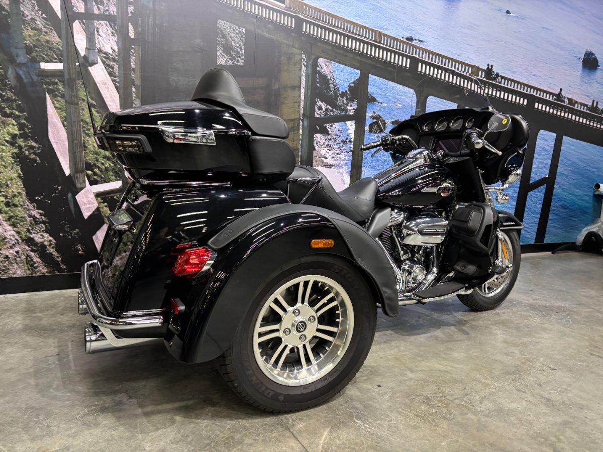 2024 HARLEY-DAVIDSON FLHTCUTG TRI GLIDE U/CLC 114 TRIKE
