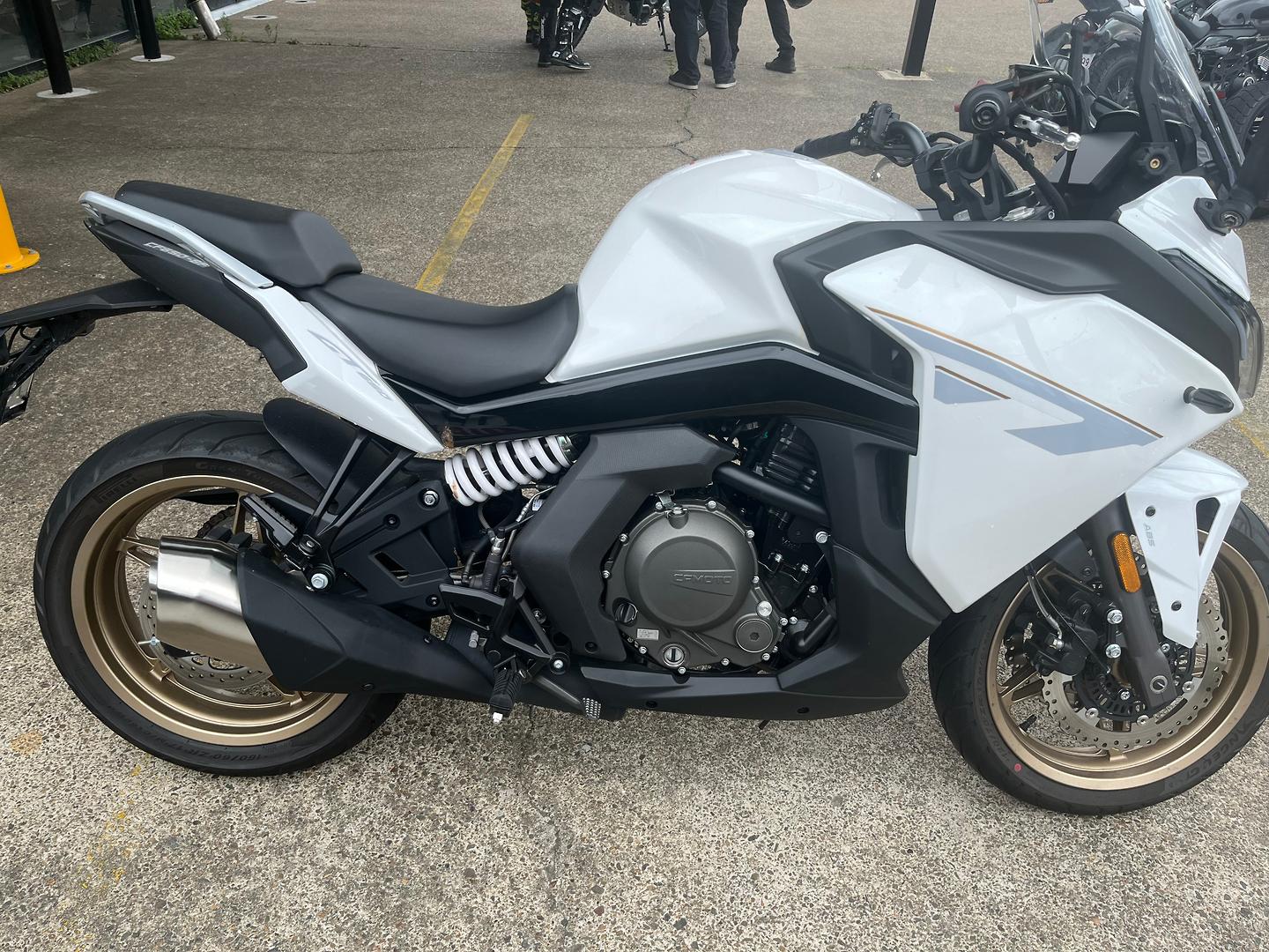 2023 CF MOTO 650 GT ABS ROAD