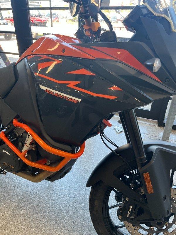 2016 KTM 1050 ADVENTURE DUAL SPORTS