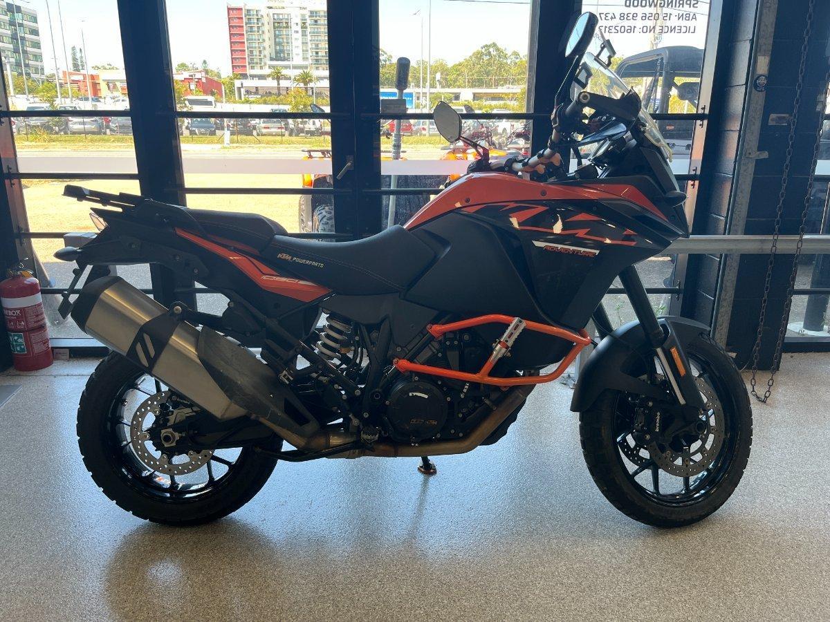 2016 KTM 1050 ADVENTURE DUAL SPORTS