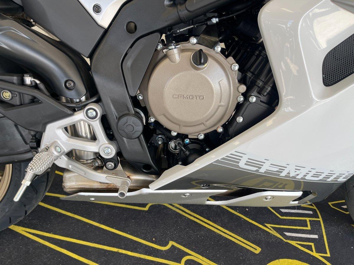 2025 CF MOTO 500 SR VOOM SPORTS