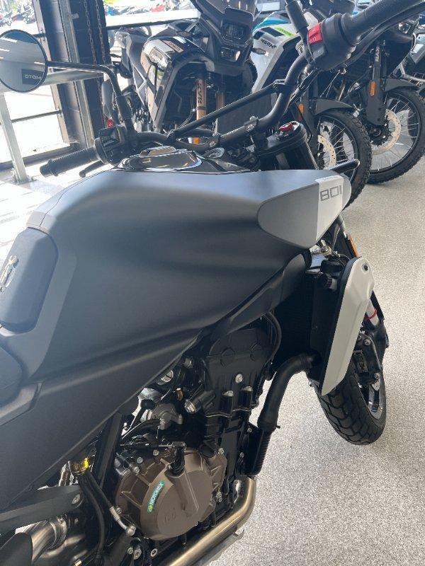 2024 HUSQVARNA SVARTPILEN 801 ROAD