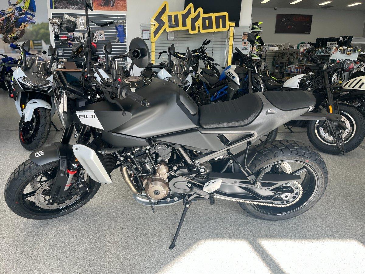 2024 HUSQVARNA SVARTPILEN 801 ROAD