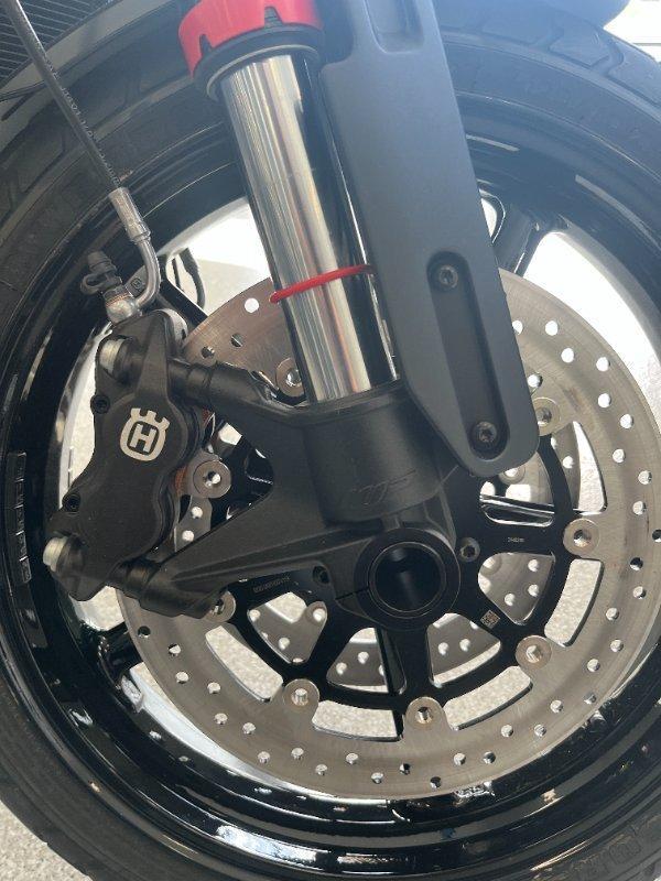 2024 HUSQVARNA SVARTPILEN 801 ROAD