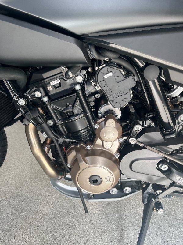 2024 HUSQVARNA SVARTPILEN 801 ROAD
