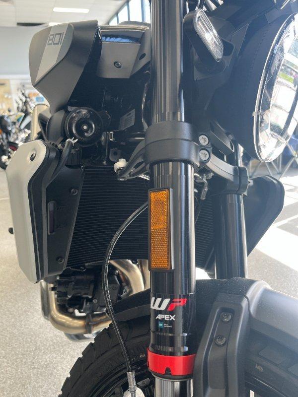 2024 HUSQVARNA SVARTPILEN 801 ROAD
