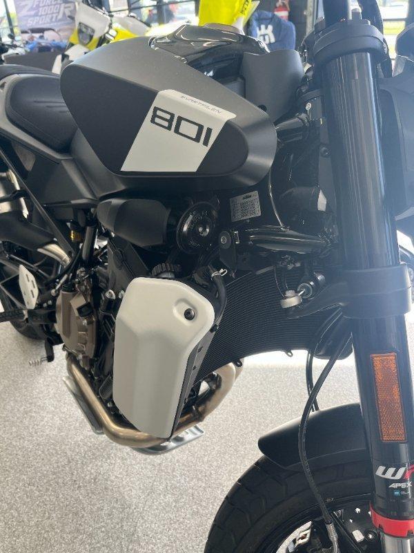 2024 HUSQVARNA SVARTPILEN 801 ROAD