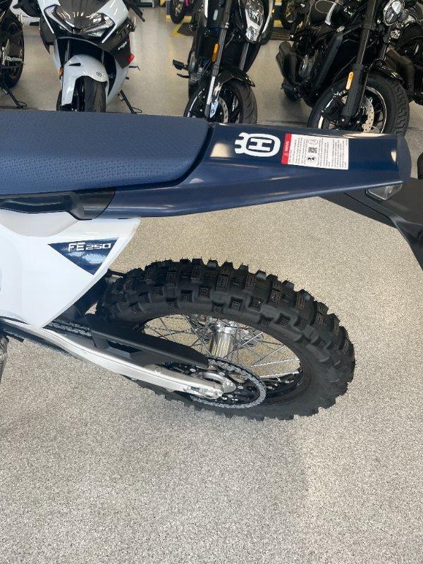 2025 HUSQVARNA FE250 ENDURO
