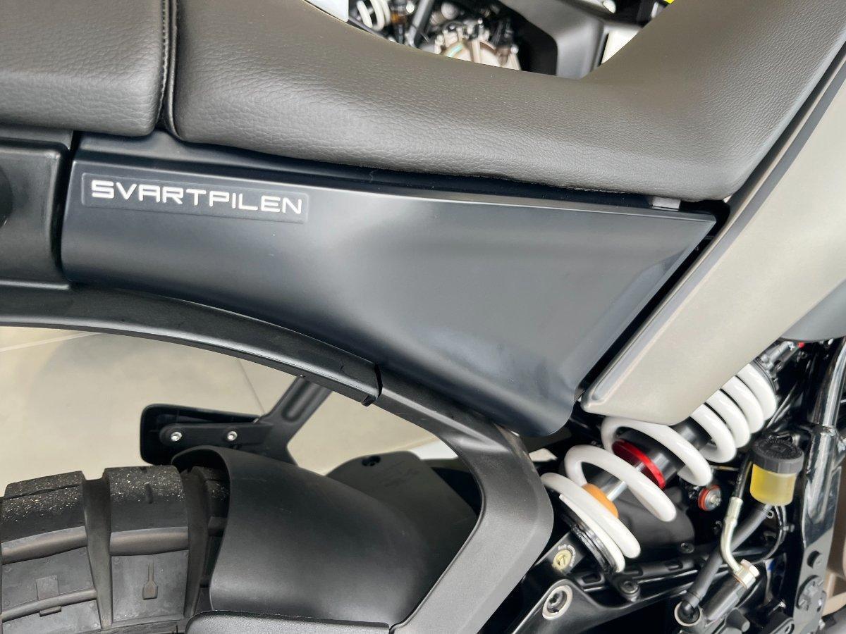 2025 HUSQVARNA SVARTPILEN 401 ROAD