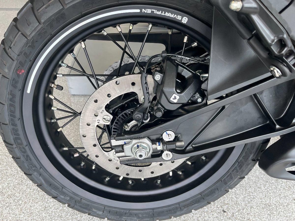 2025 HUSQVARNA SVARTPILEN 401 ROAD