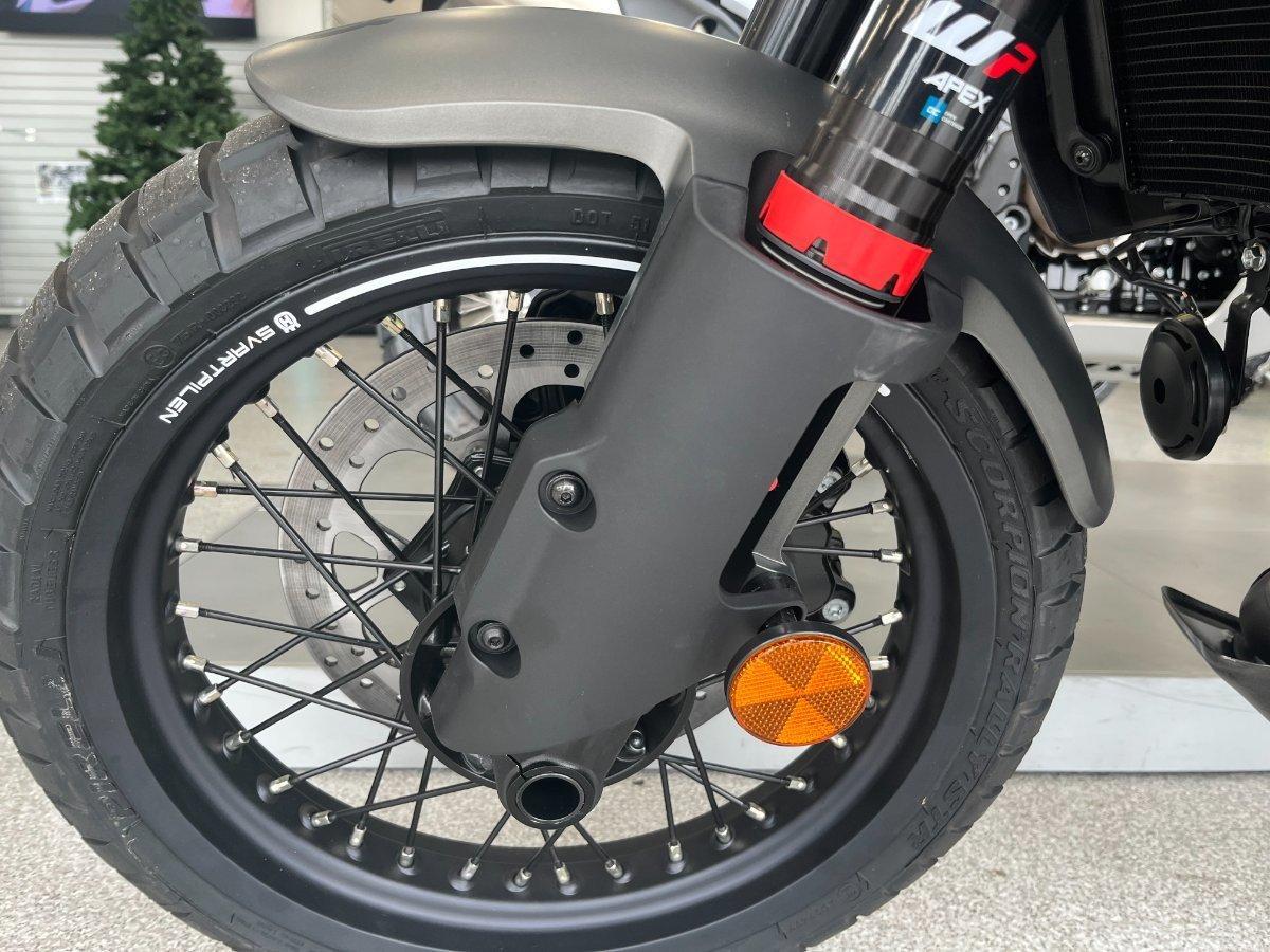 2025 HUSQVARNA SVARTPILEN 401 ROAD
