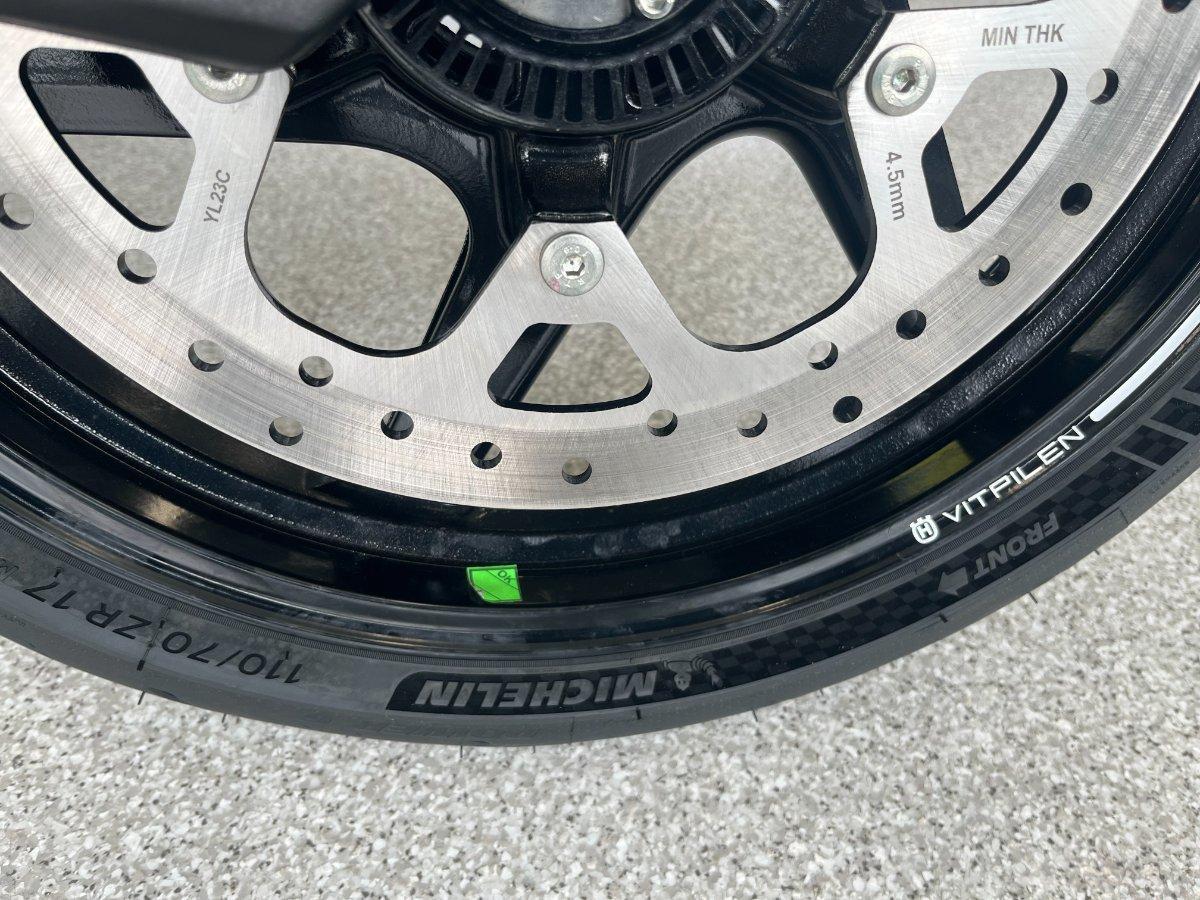 2024 HUSQVARNA VITPILEN 401 ROAD