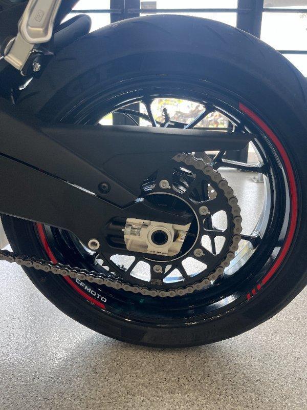 2025 CF MOTO 675 SR-R SPORTS