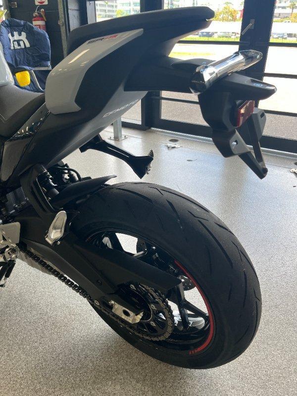 2025 CF MOTO 675 SR-R SPORTS