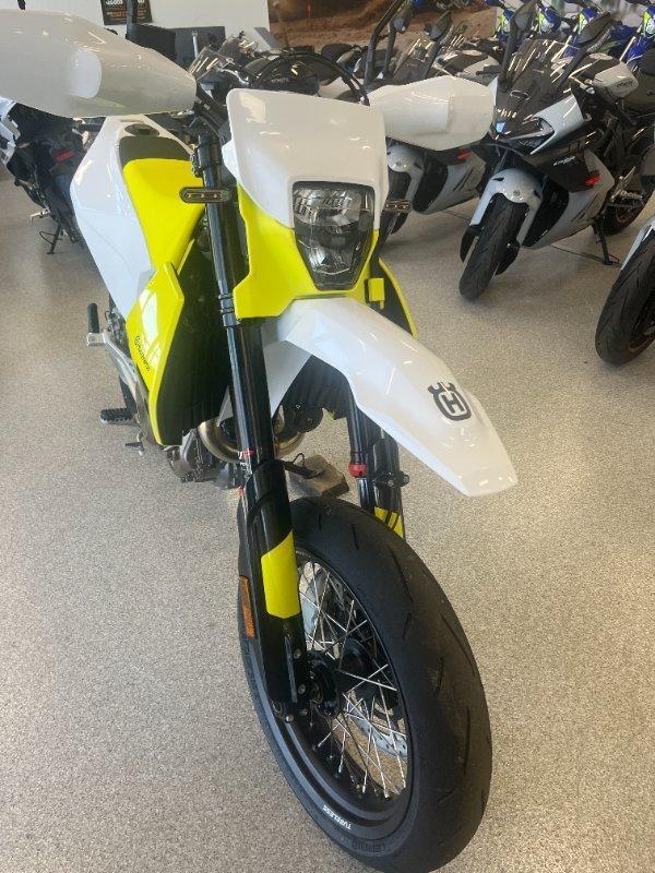 2025 HUSQVARNA 701 SUPERMOTO SUPERMOTARD
