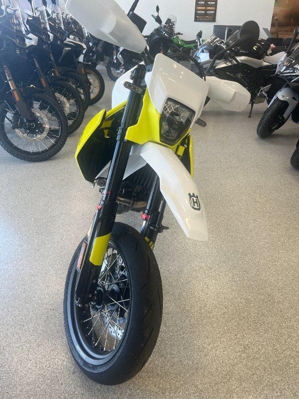 2025 HUSQVARNA 701 SUPERMOTO SUPERMOTARD