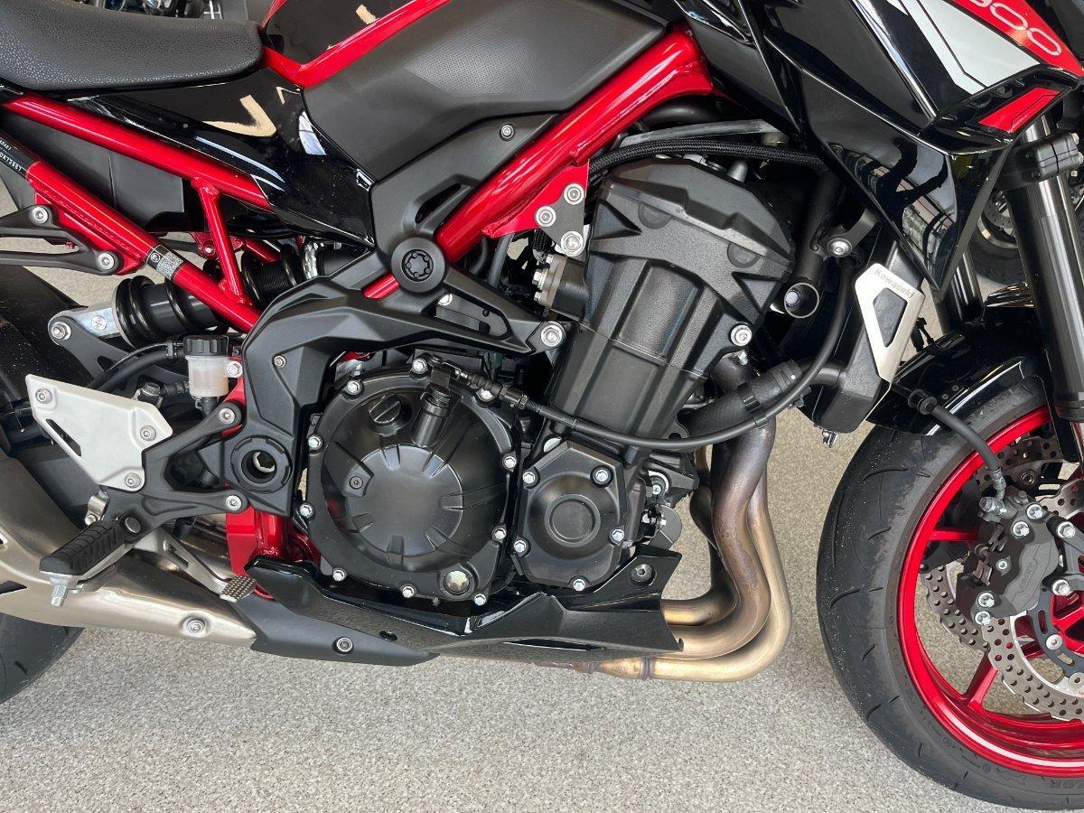 2024 KAWASAKI Z900 (ZR900) SPORTS