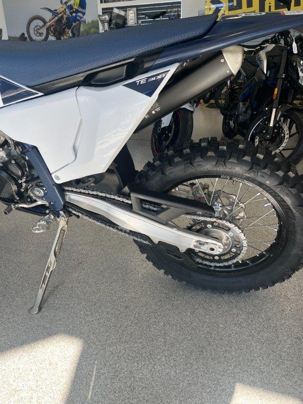 2026 HUSQVARNA TE300 ENDURO