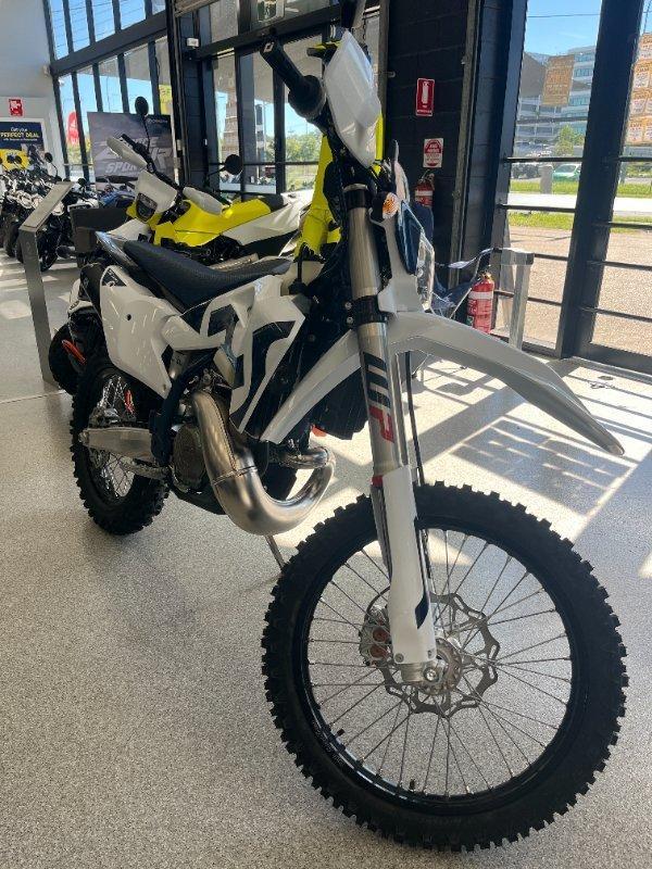 2026 HUSQVARNA TE300 ENDURO