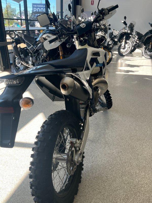 2026 HUSQVARNA TE300 ENDURO