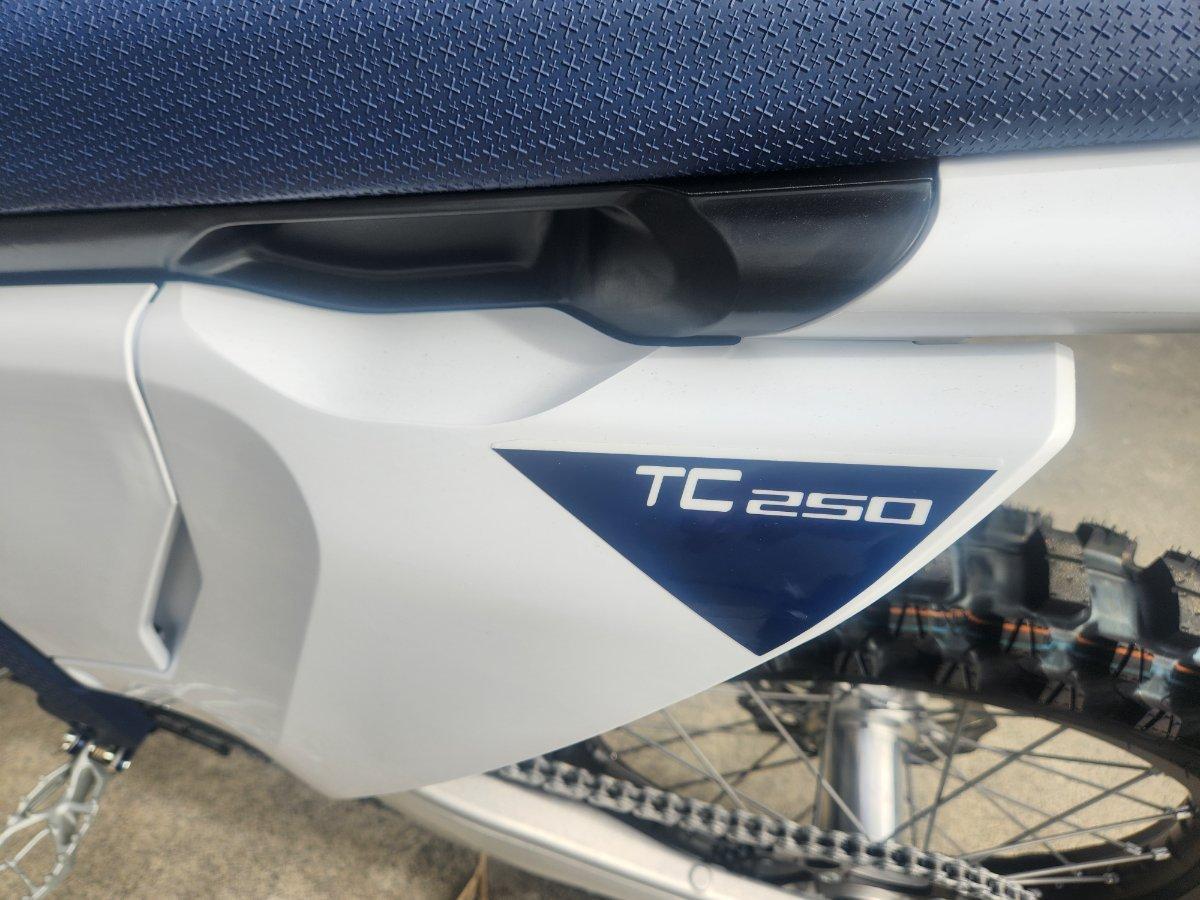 2026 HUSQVARNA FC250 MOTOCROSS