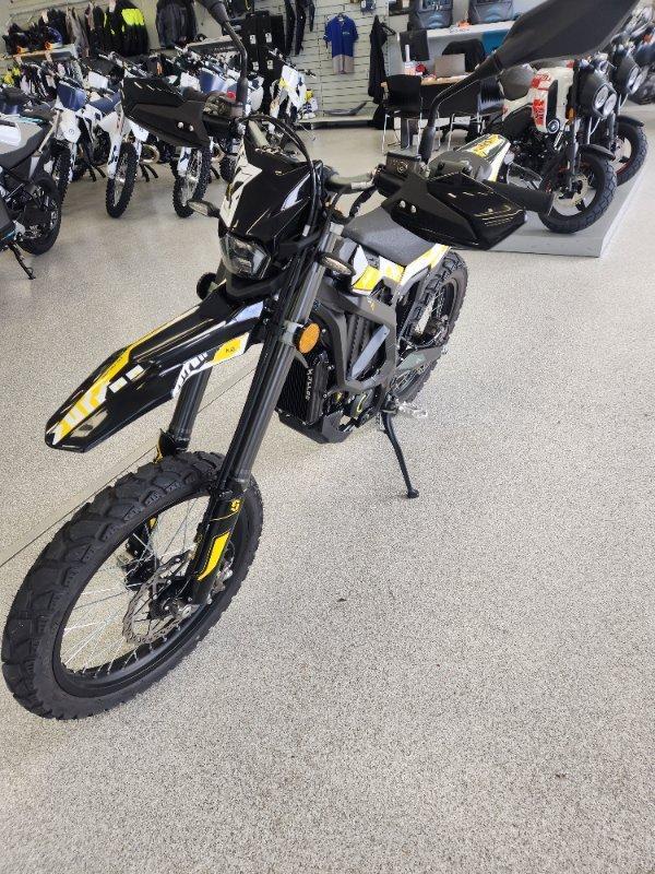 2025 SUR-RON ULTRA BEE R TRAIL