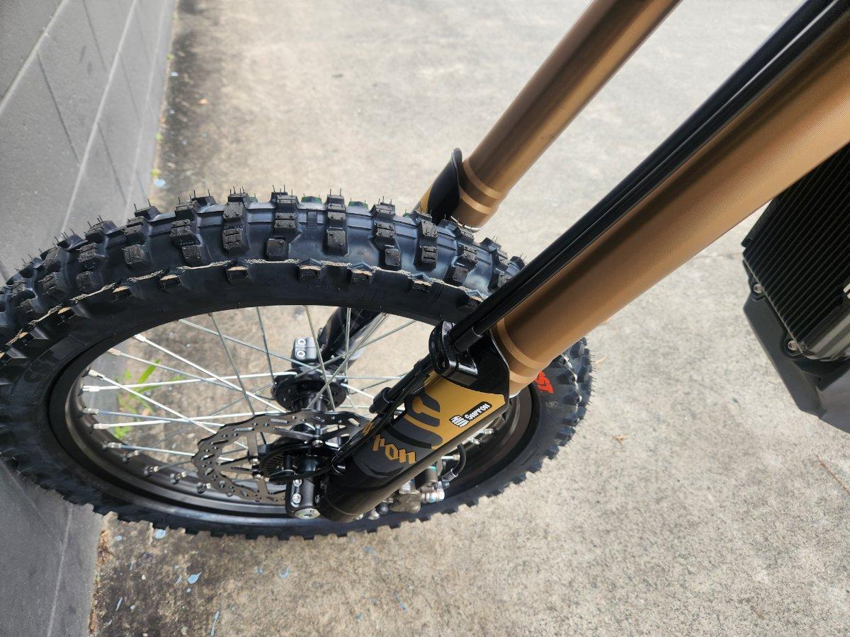 2025 SUR-RON ULTRA BEE T TRAIL