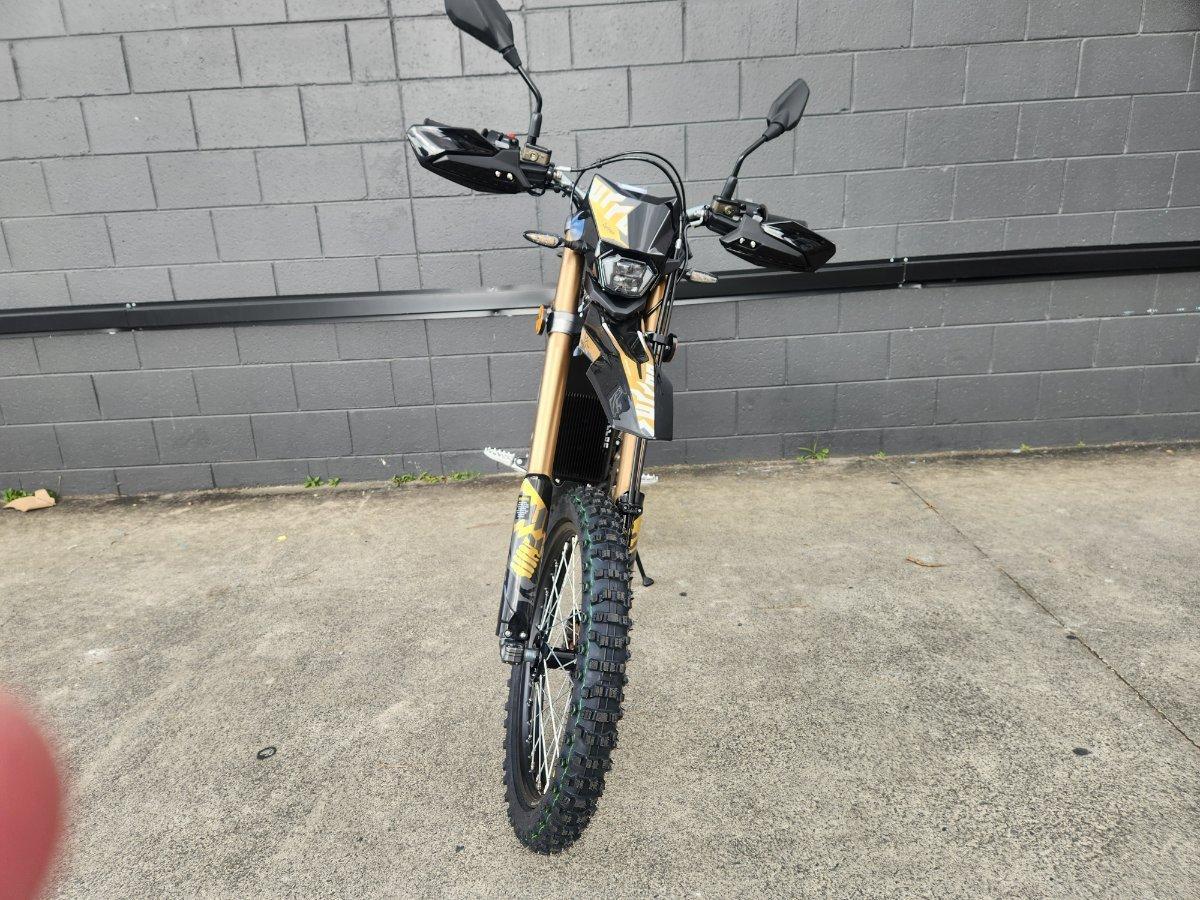 2025 SUR-RON ULTRA BEE T TRAIL