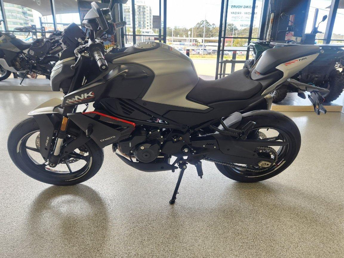 2026 CFMOTO 450 NK ROAD
