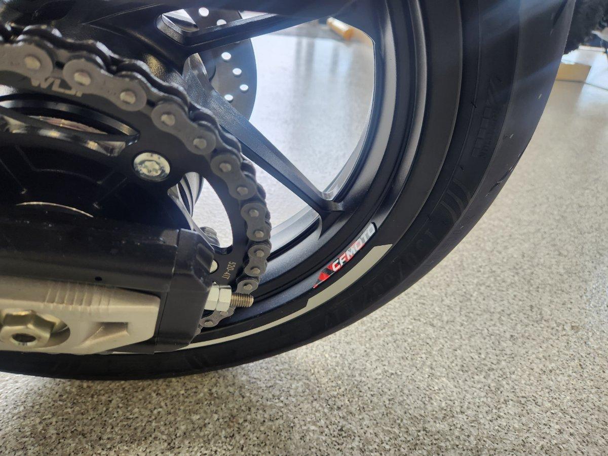 2026 CFMOTO 450 NK ROAD
