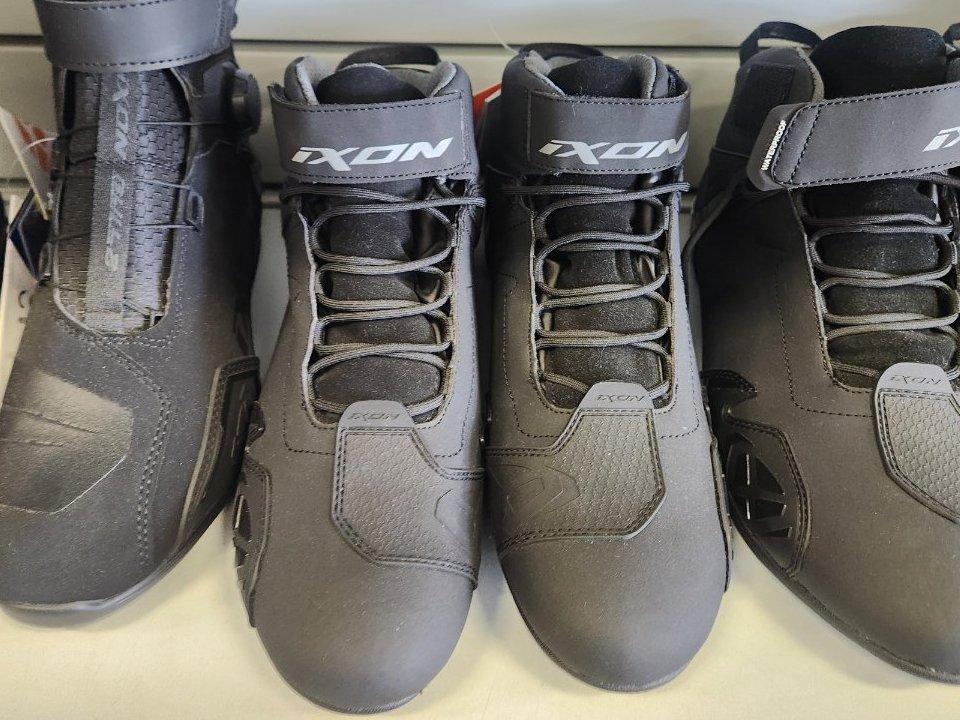 2026 CFMOTO 675 NK ROAD