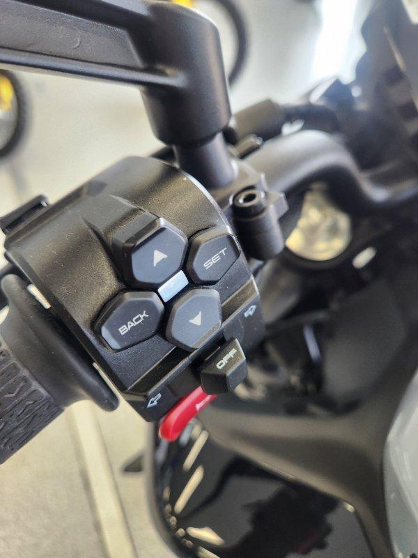 2026 CFMOTO 675 NK ROAD