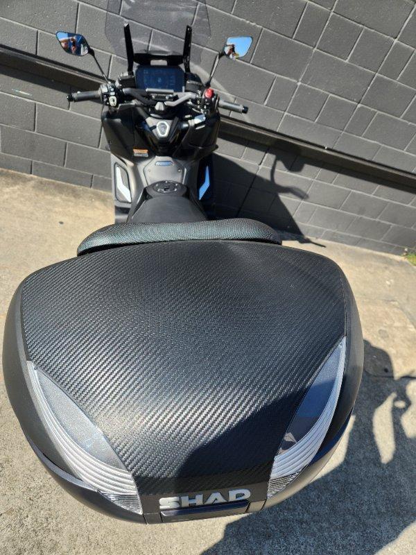 2024 YAMAHA TMAX 560 (ABS) SCOOTER