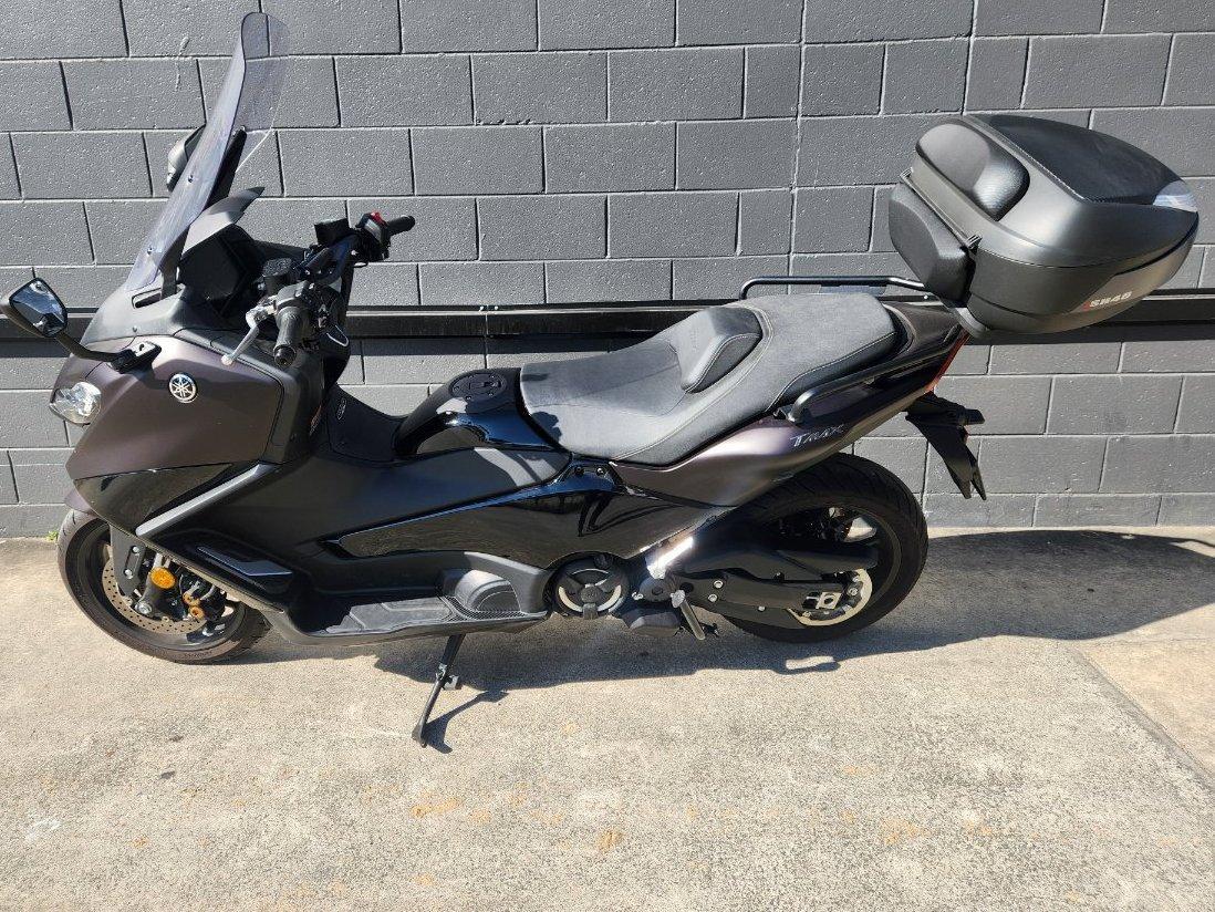 2024 YAMAHA TMAX 560 (ABS) SCOOTER