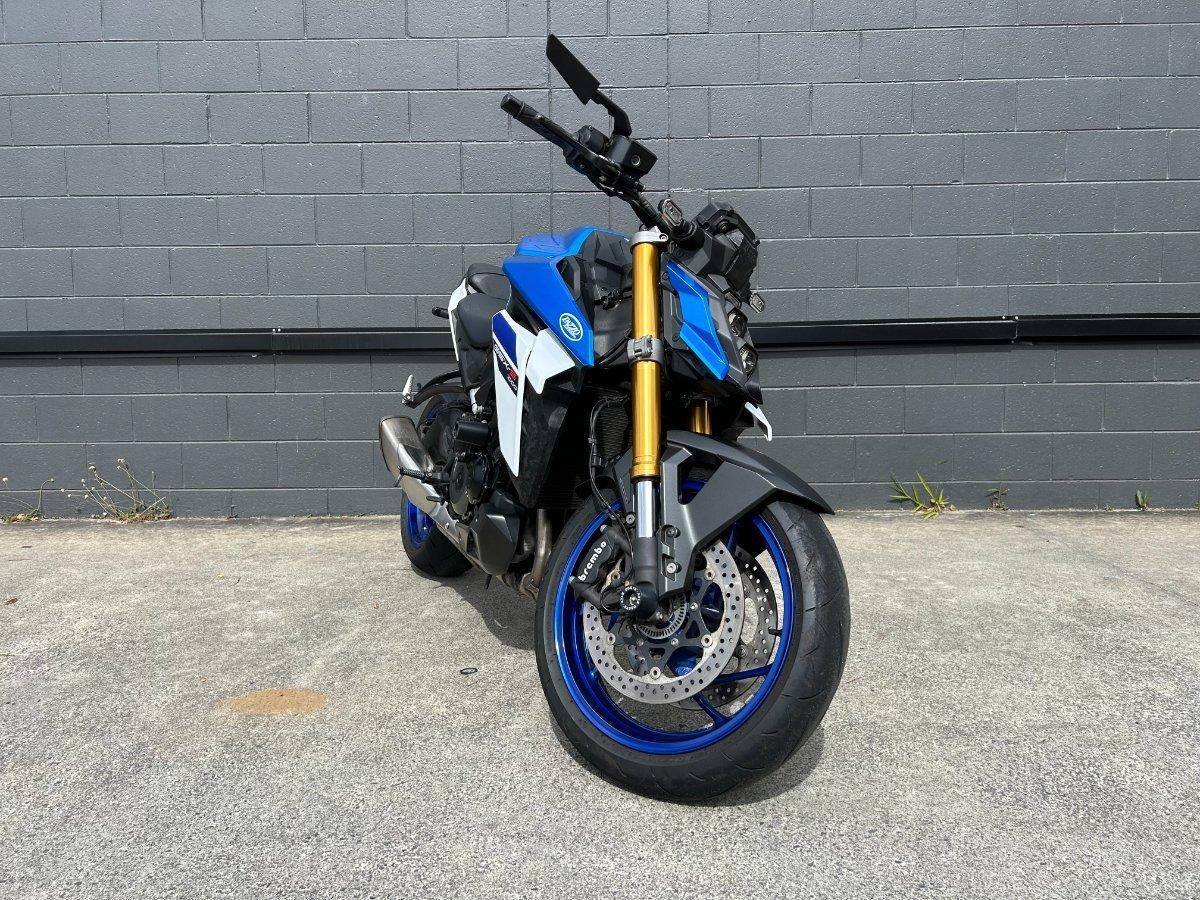 2023 SUZUKI GSX-S1000 ROAD