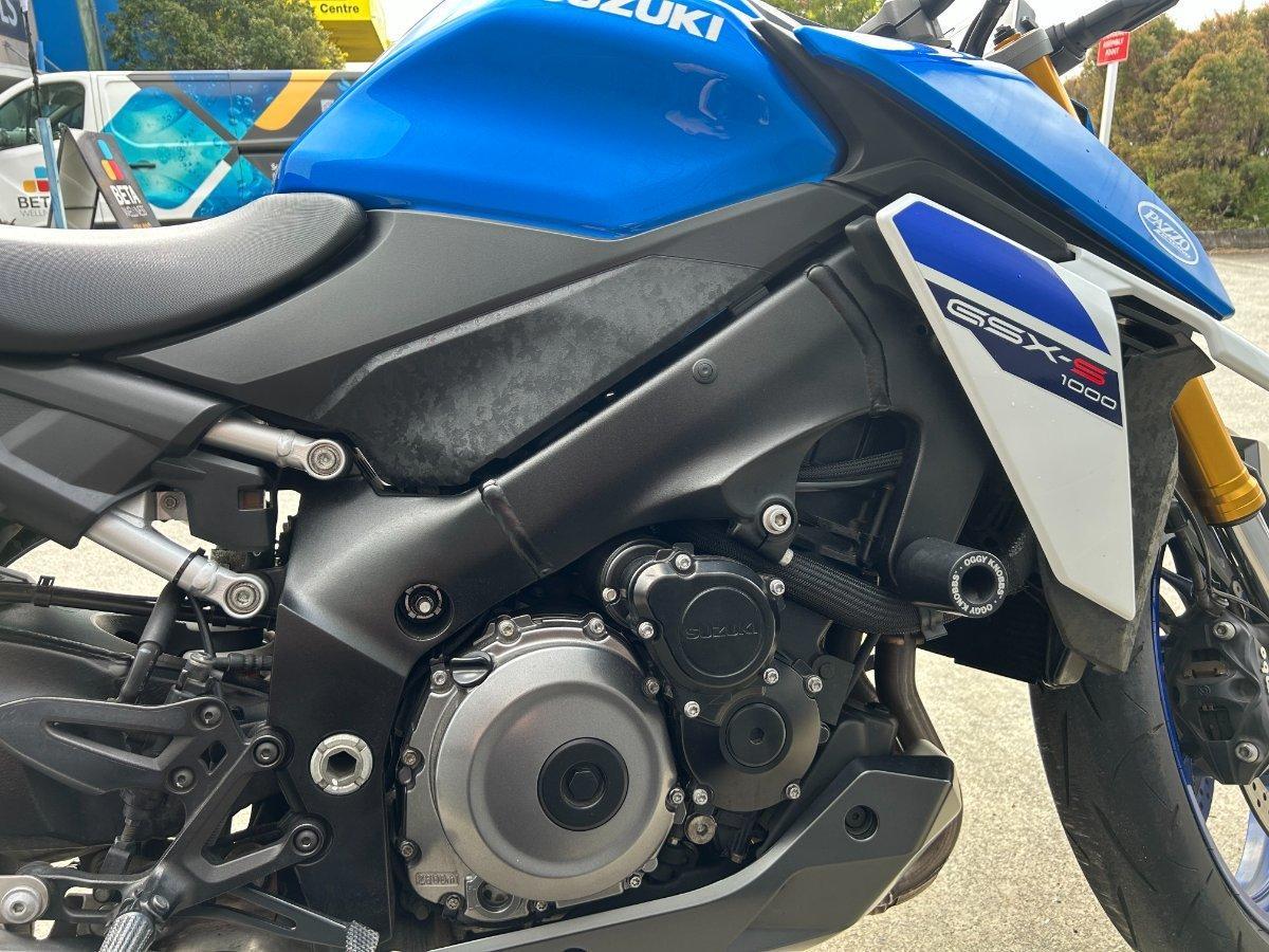 2023 SUZUKI GSX-S1000 ROAD