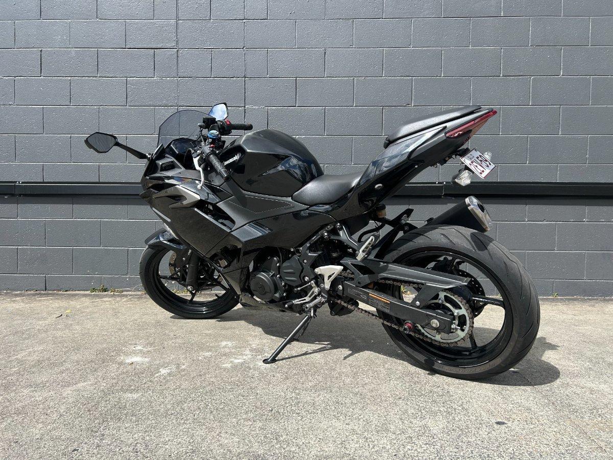 2024 KAWASAKI NINJA 400 SPORTS