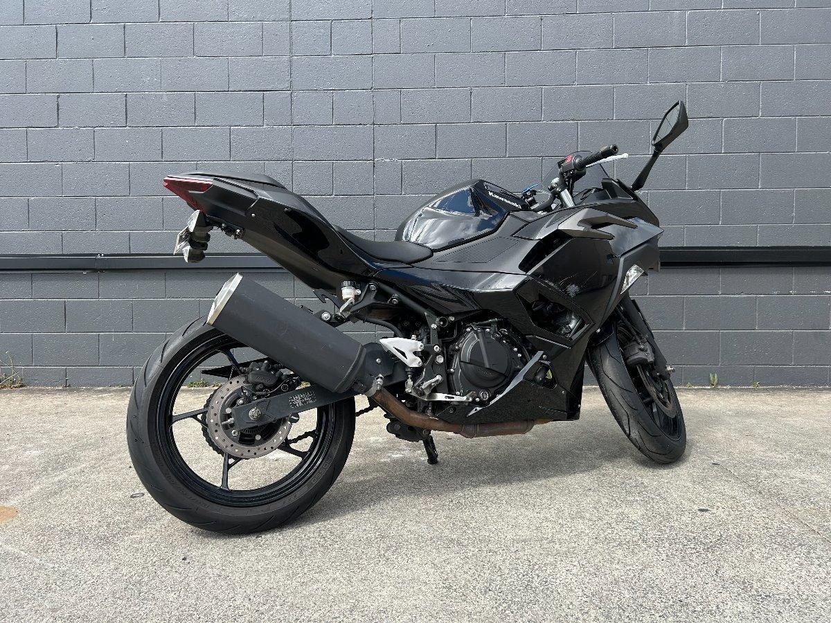 2024 KAWASAKI NINJA 400 SPORTS