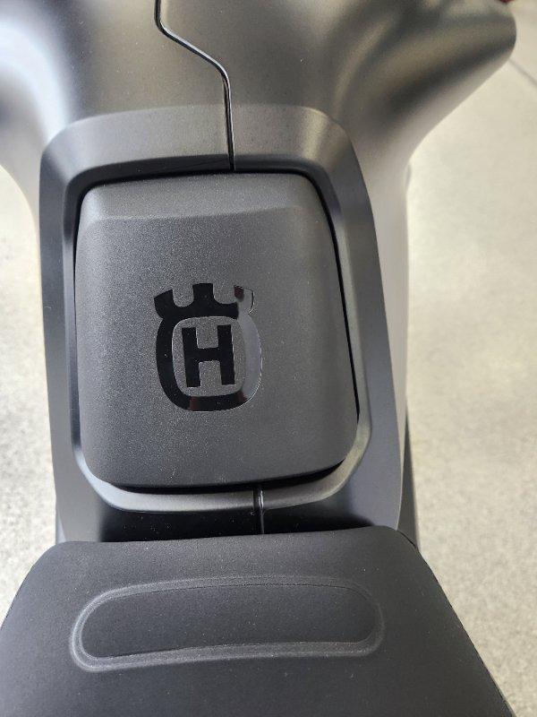 2025 HUSQVARNA SVARTPILEN 801 ROAD