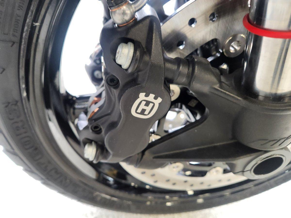 2025 HUSQVARNA SVARTPILEN 801 ROAD