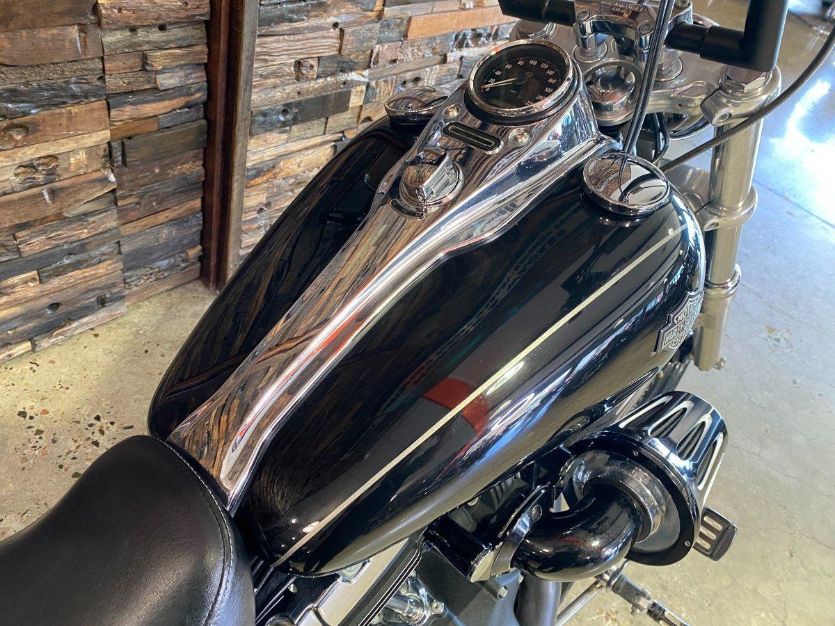 2017 HARLEY-DAVIDSON FXDWG WIDE GLIDE CRUISER