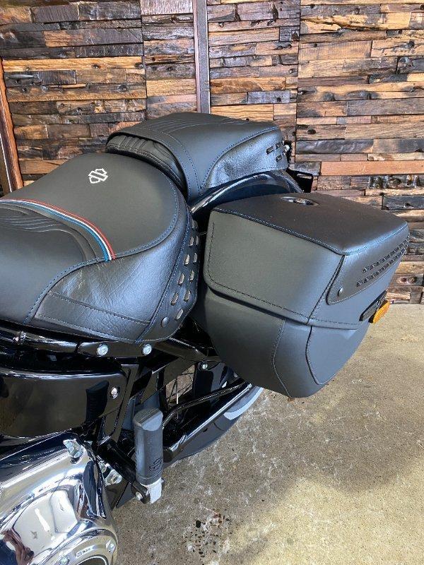 2026 HARLEY-DAVIDSON FLHC HERITAGE CLASSIC (117) CRUISER