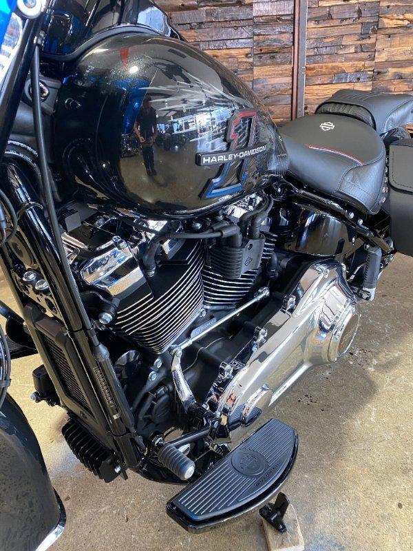 2026 HARLEY-DAVIDSON FLHC HERITAGE CLASSIC (117) CRUISER