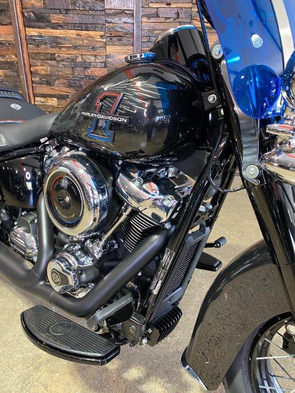 2026 HARLEY-DAVIDSON FLHC HERITAGE CLASSIC (117) CRUISER