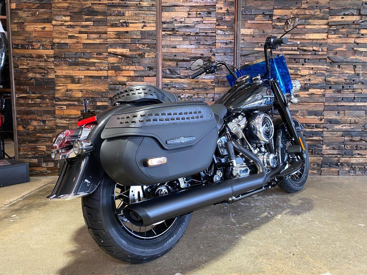 2026 HARLEY-DAVIDSON FLHC HERITAGE CLASSIC (117) CRUISER