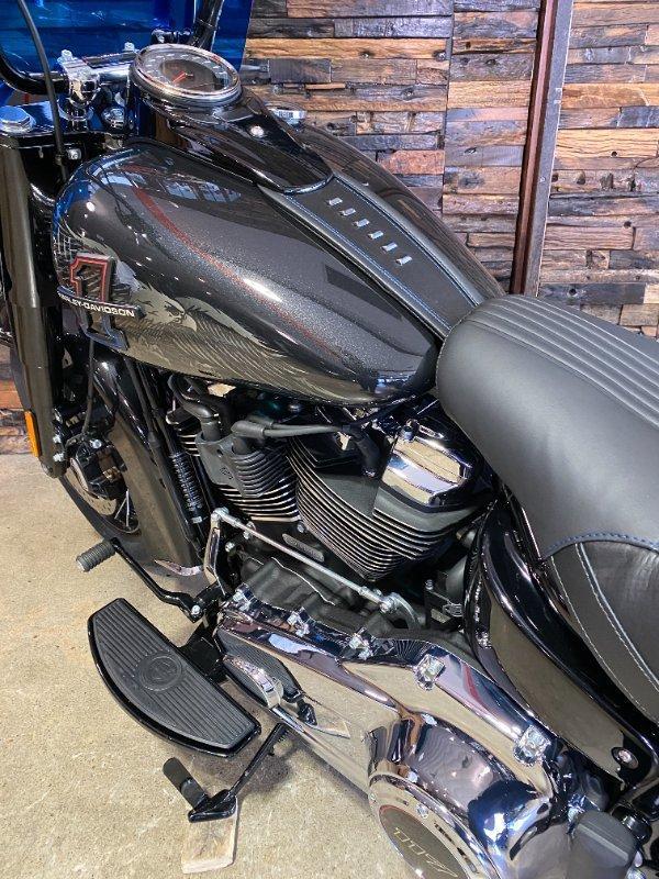 2026 HARLEY-DAVIDSON FLHC HERITAGE CLASSIC (117) CRUISER